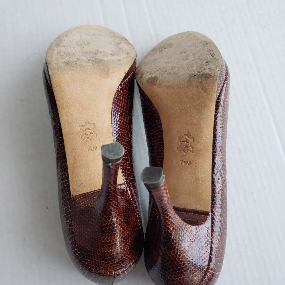 Via spiga croc leather heels size 7.5M